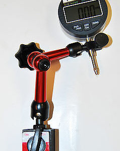 BASE MAGNETICA SNODABILE PICCOLA CON COMPARATORE CENTESIMALE DIGITALE FARNEED 12