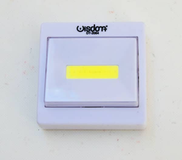 LUCE LED INTERRUTTORE SWITCH PULSANTE LAMPADA MAGNETICA ARMADIO EMERGENZA 648