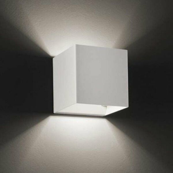 APPLIQUE INTERNO ESTERNO LED CUBO LAMPADA PARETE MURO 6W DOPPIA LUCE FREDDA 212