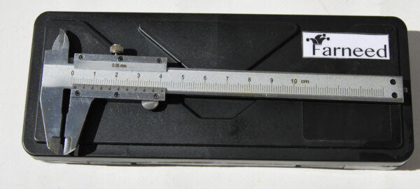 CALIBRO A CORSOIO IN METALLO 100 mm CON CUSTODIA IN PLASTICA misuratore farneed