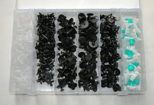 CLIP FERMI FISSAGGIO 290 PZ CARROZZERIA PARAURTI PANNELLI RIVETTI PLASTICA 664
