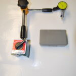 BASE MAGNETICA SNODABILE CON COMPARATORE a tasto oscillante farneed