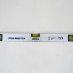LIVELLA MAGNETICA CALAMITA METRICA IN ALLUMINIO 3 BOLLA BOLLE 60 cm METRO 699