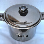 PENTOLA CUCINA CASA ACCIAIO INOX TEGAME TEMPERATURA COPERCHIO BAVARIA 28 CM 681