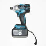 AVVITATORE SVITA BULLONI BUSSOLE 1/2'' IMPULSI 2 BATTERIE 20V 4.0 AH BUSSOLA 348