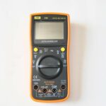 TESTER MULTIMETRO DIGITALE VOLTIMETRO AMPERIMETRO POLIMETRO DISPLAY CAVI 315