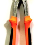 TENAGLIE TENAGLIA MANICO GOMMA 225MM CEMENTISTA CARPENTIERE CHROME VANADIUM 031X