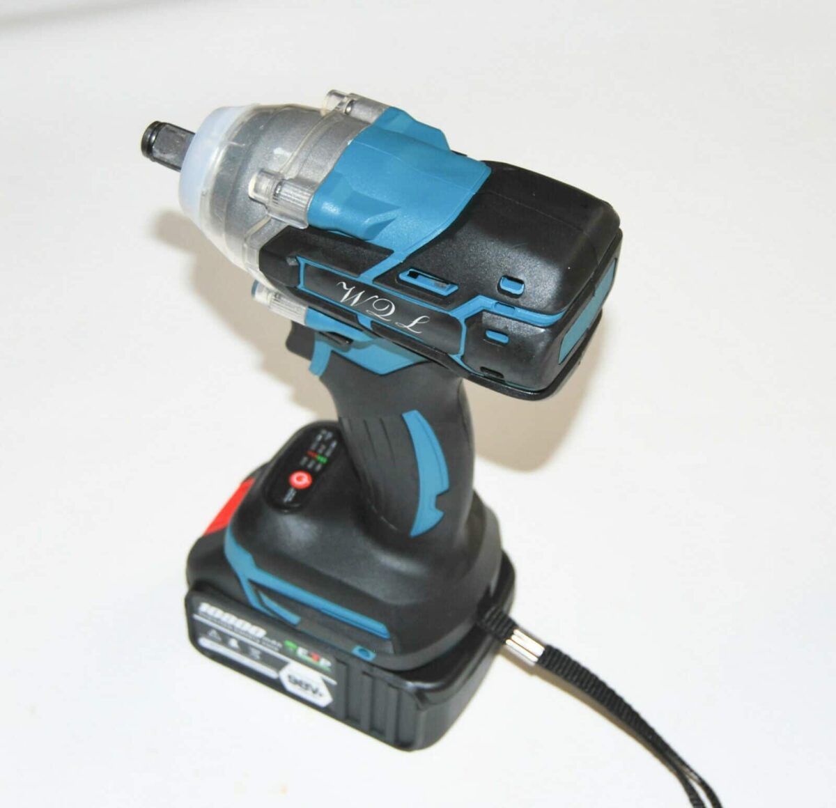 AVVITATORE SVITA BULLONI BUSSOLE 1/2'' IMPULSI 2 BATTERIE 20V 4.0 AH BUSSOLA 348 - immagine 9