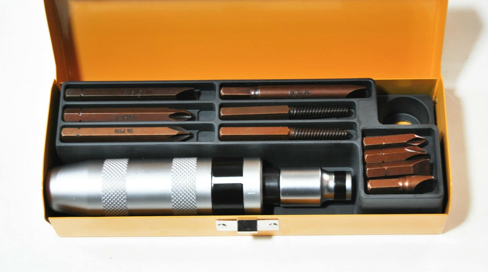 cacciavite_.jpg CACCIAVITE IMPATTO 1/2" PERCUSSIONE VITI VITE BULLONI INSERTI 12 PEZZI PZ ARANC - immagine 1