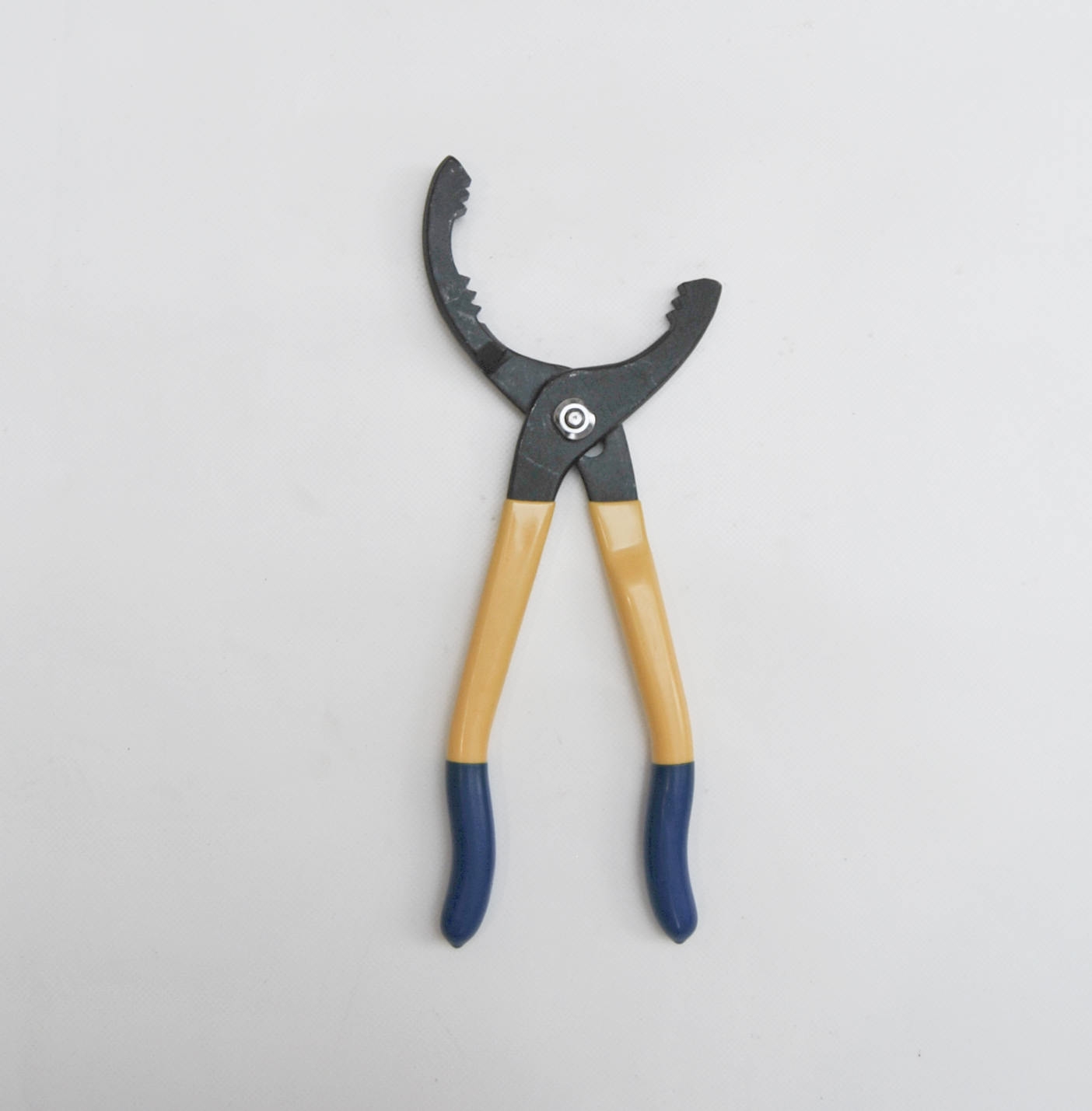 pinza_filtro_olio.jpg PINZA CHIAVE FILTRO OLIO MOTORE REGOLAILE 10" 26 cm APERTURA 90 150 mm 115an - immagine 1