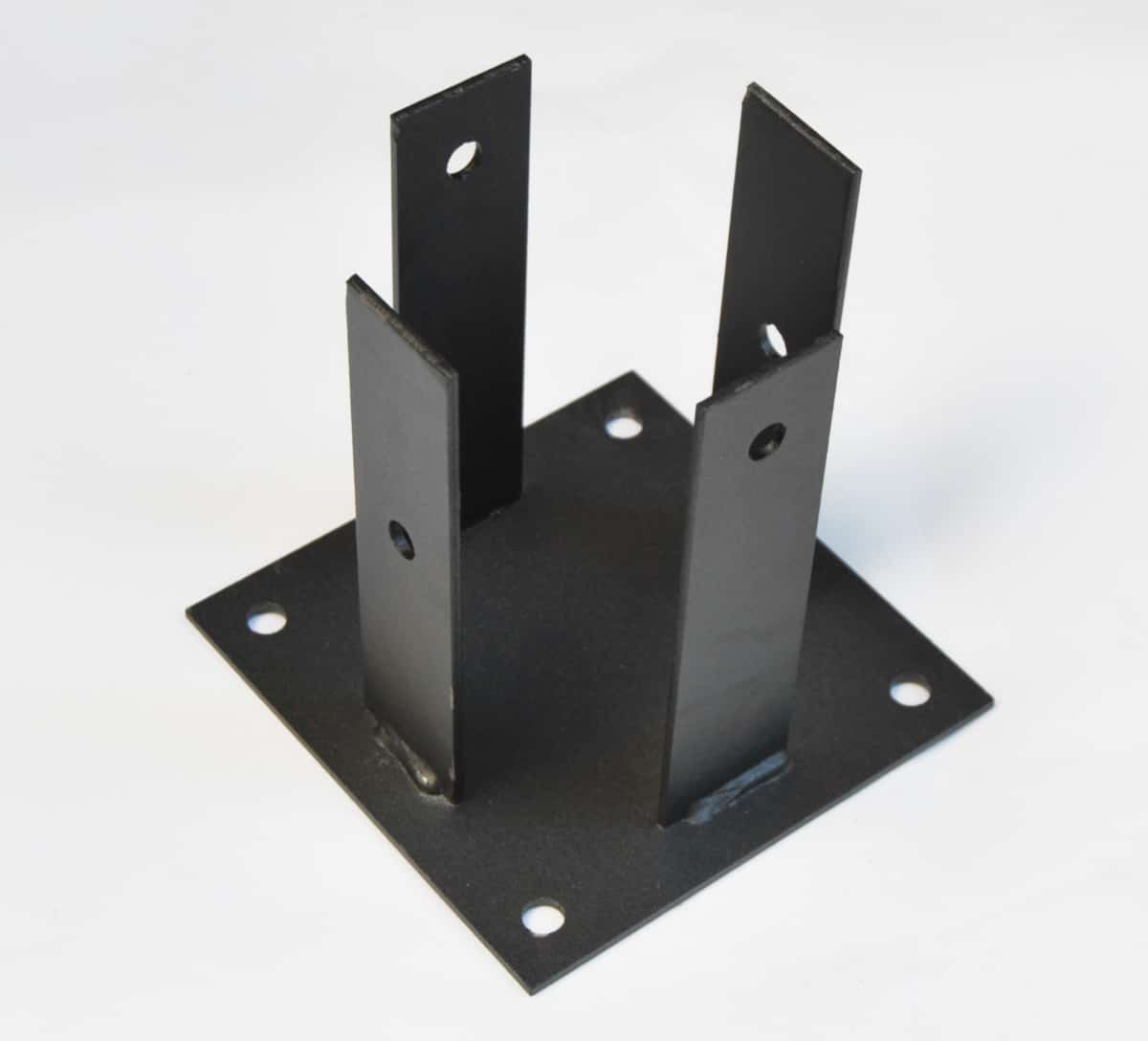 staffa bicchiere per pilastro ottagonale STAFFA A BICCHIERE SUPPORTO PALO PILASTRO LEGNO OTTAGONALE ACCIAIO 105x105 mm gc - immagine 1