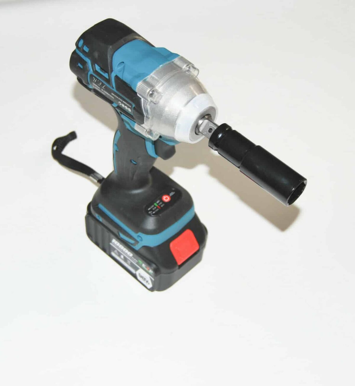 AVVITATORE SVITA BULLONI BUSSOLE 1/2'' IMPULSI 2 BATTERIE 20V 4.0 AH BUSSOLA 348 - immagine 2